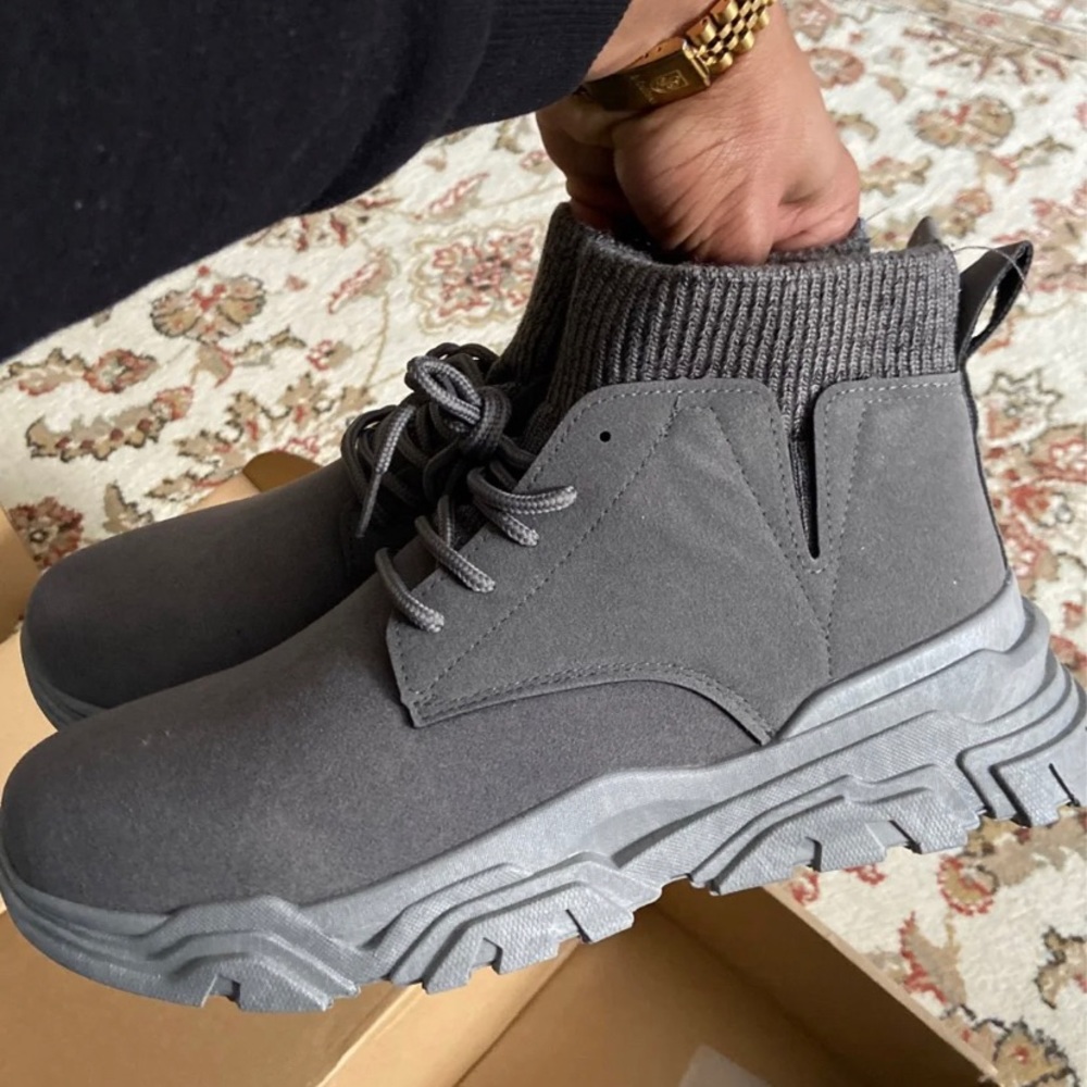 Men’s & women’s sneaker boot